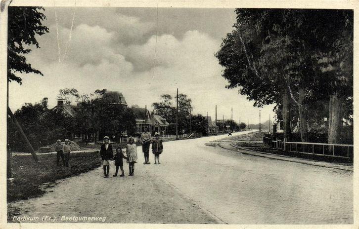 Berlikum [Fr.]. Beetgumerweg - B-keus - 1935 gelopen, Verzamelen, Ansichtkaarten | Nederland, Ongelopen, Friesland, Voor 1920