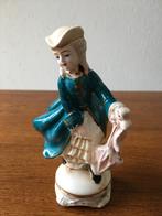 Antiek Beeldje van "Dame uit de 17e/18e eeuw" Hoogte: 13 cm, Ophalen of Verzenden
