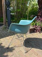 Eames Vitra DSW chair in prachtige staat Vitra, Industrieel Vintage Retro Bauhaus Modern, Metaal, Zo goed als nieuw, Eén