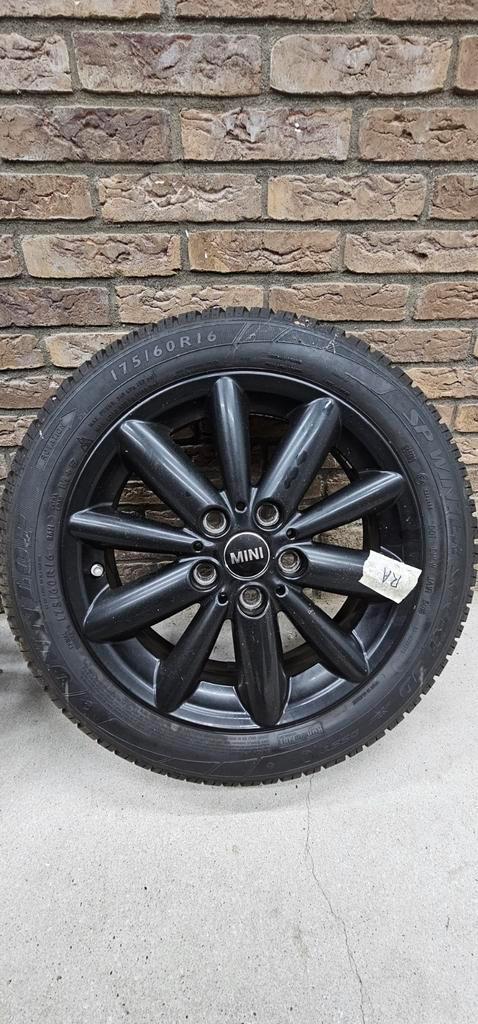 2 sets Mini Velgen met Winterbanden 16 inch, Auto-onderdelen, Banden en Velgen, Banden en Velgen, Winterbanden, 16 inch, 175 mm