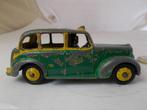 1956 Dinky Toys 254 AUSTIN TAXI (Geel/Groen) + DRIVER! -B-., Hobby en Vrije tijd, Modelauto's | 1:43, Ophalen of Verzenden, Gebruikt