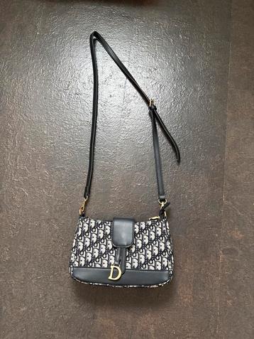 Dior Look-a-like Tasje beschikbaar voor biedingen