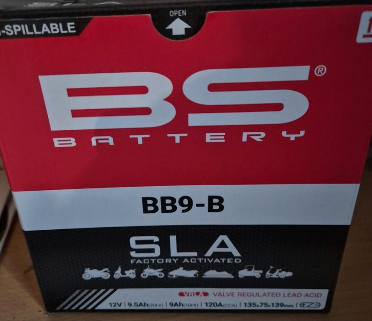 BS Battery BB9-B Nieuw in doos accu piagio, Fietsen en Brommers, Brommers | Toebehoren, Ophalen of Verzenden