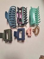 7 haarklemmen en 22 scrunchie's met houder, Sieraden, Tassen en Uiterlijk, Uiterlijk | Haarverzorging, Ophalen of Verzenden, Zo goed als nieuw