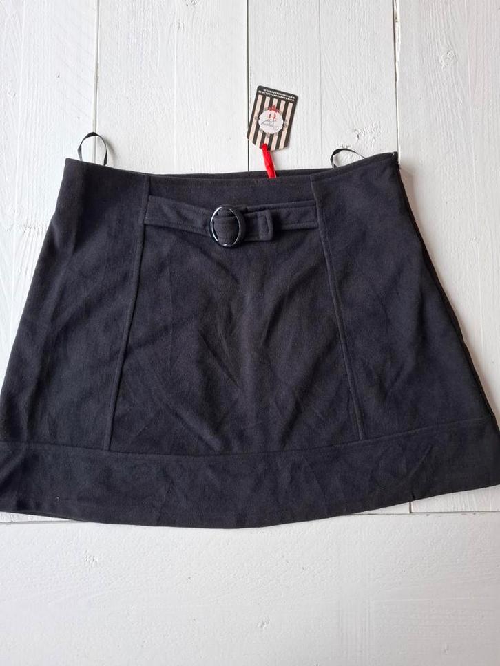 Nieuw rokje zwart Banned fleece maat XL ( 42 ), Kleding | Dames, Rokken, Nieuw, Maat 42/44 (L), Zwart, Boven de knie, Ophalen of Verzenden