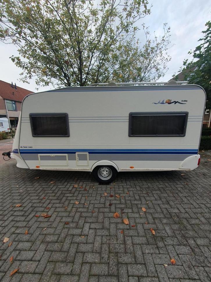 Caravan Hobby 440 de Luxe Easy, Caravans en Kamperen, Caravan accessoires, Zo goed als nieuw, Ophalen