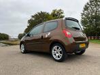 Renault Twingo 1.2 16V 2010 Bruin, 839 kg, Twingo, 4 cilinders, Bruin