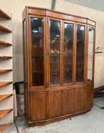 Oude Amerikaanse vitrinekast (Drexel), Ophalen