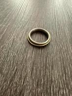 Ring maat 20, staal met echt goud nieuw nooit gedragen, Sieraden, Tassen en Uiterlijk, Ophalen of Verzenden, Nieuw, 20 of groter