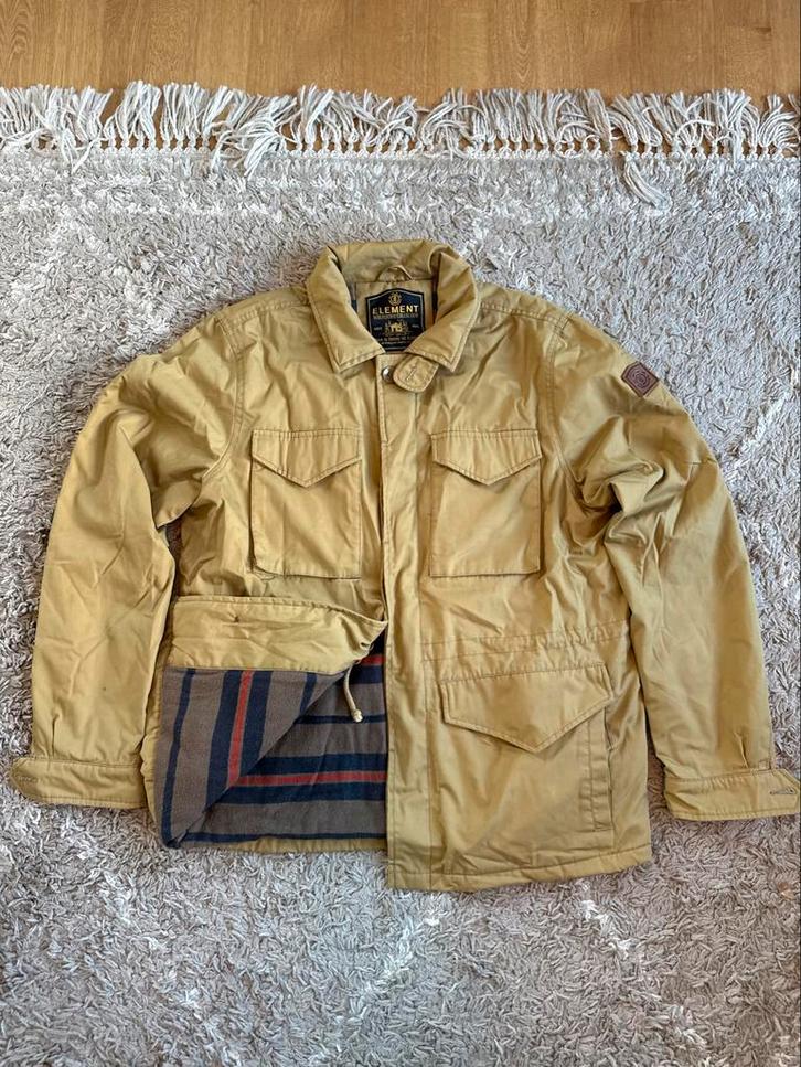 Element Jas Beige Gevoerd Maat M - ZGAN!, Kleding | Heren, Jassen | Zomer, Zo goed als nieuw, Maat 48/50 (M), Beige, Ophalen of Verzenden