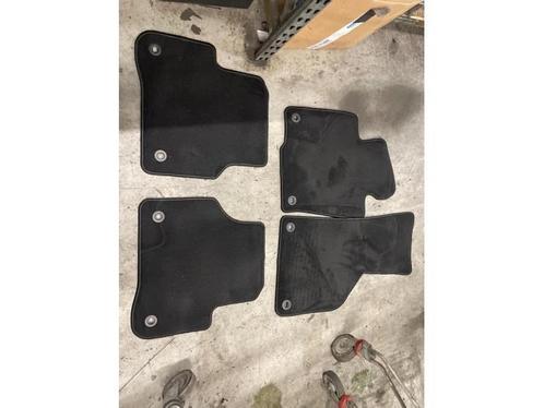 Matten Set van een Volkswagen Passat, Auto-onderdelen, Interieur en Bekleding, Nieuw, Ophalen of Verzenden