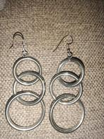 Zilver kleurige hang oorbellen., Ophalen of Verzenden, Zo goed als nieuw, Zilver, Zilver