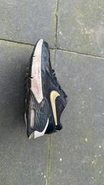 Nike air Max maat 29,5 zwart met goud, gebruikt!, Schoenen, Jongen of Meisje, Gebruikt, Ophalen of Verzenden
