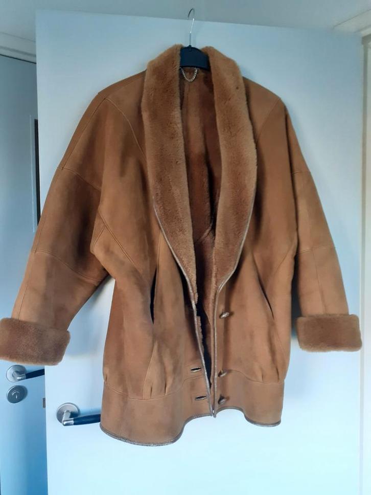 Echte Lammy coat (maat 42) van Moscoat, Kleding | Dames, Jassen | Winter, Gedragen, Maat 42/44 (L), Overige kleuren, Ophalen of Verzenden