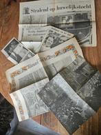 Krantenknipsels Trouwerij Beatrix en Claus, Verzamelen, Ophalen of Verzenden, 1960 tot 1980, Nederland, Knipsel(s)