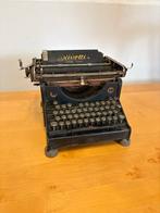 Vintage Olivetti Typemachine - Klassieker!, Diversen, Typemachines, Ophalen of Verzenden, Gebruikt