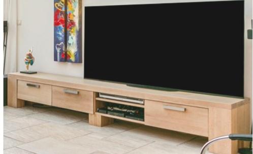 Modern  tv meubel, Huis en Inrichting, Kasten | Televisiemeubels, Zo goed als nieuw, Minder dan 100 cm, 200 cm of meer, 25 tot 50 cm