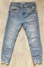 Zara spijkerbroek lichtblauw Jeans -maat 42 van ZARA, Kleding | Dames, Ophalen of Verzenden, Zo goed als nieuw, Blauw, W33 - W36 (confectie 42/44)