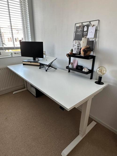 LAATSTE KANS! Zit/sta bureau - elektrisch, Huis en Inrichting, Bureaus, Zo goed als nieuw, Stabureau, Elektrisch, Ophalen