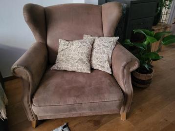 Love seat - grote fauteuil leverkleur beschikbaar voor biedingen