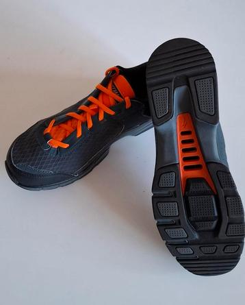 SPECIALIZED Fietsschoenen /Wandelschoenen maat 45 NIEUW beschikbaar voor biedingen