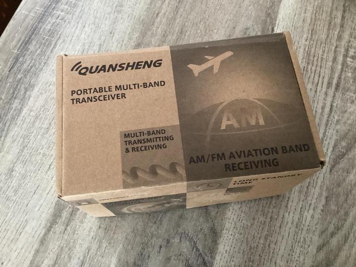 Quansheng UV-5R plus ( nieuw in doos ! ), Telecommunicatie, Zenders en Ontvangers, Nieuw, Ophalen of Verzenden