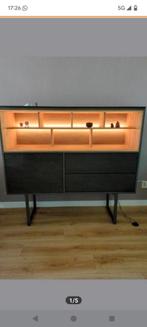 Xooon dressette met verlichting, Huis en Inrichting, Ophalen, Gebruikt, Met deur(en)