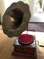 Te koop replica ‘His Masters Voice’ grammofoon, Antiek en Kunst, Antiek | Tv's en Audio, Ophalen