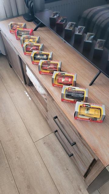 Burago 1:43 auto's €5 per stuk. beschikbaar voor biedingen