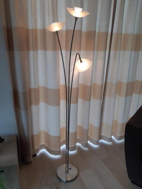 Staande design lamp, roestvrij staal, met dimmer., Huis en Inrichting, Lampen | Vloerlampen, Zo goed als nieuw, 150 tot 200 cm