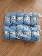Nieuwe bollen wol. Mohair. Patricia. Licht blauw. 10 Stuks., Hobby en Vrije tijd, Breien en Haken, Ophalen of Verzenden, Zo goed als nieuw