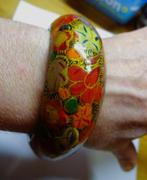 Beschilderde houten armband met bloemen, Sieraden, Tassen en Uiterlijk, Armbanden, Gebruikt, Hout, Verzenden, Overige kleuren