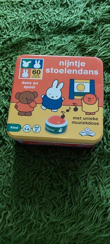 Nijntje stoelendans en spoorzoeken beschikbaar voor biedingen