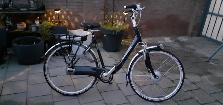 Gazelle ebike werkend te zien maar accu slecht met oplader, Fietsen en Brommers, Elektrische fietsen, Gebruikt, Gazelle, Ophalen