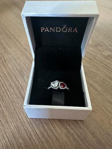 Pandora Halo Harten ring 52 beschikbaar voor biedingen