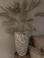 Grote schelpenvaas inclusief goude palm plant, Huis en Inrichting, Ophalen of Verzenden, Zo goed als nieuw, Binnen