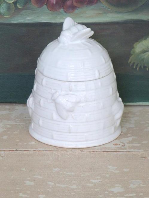 Honingpot “Bijenkorf – wit”, Antiek en Kunst, Antiek | Servies los, Ophalen of Verzenden