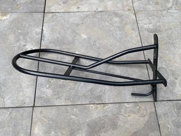 Nieuwe Zadel steun / Zadelsteun beschikbaar voor biedingen