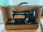Antieke Singer naaimachine uit 1951 in houten koffer, Ophalen