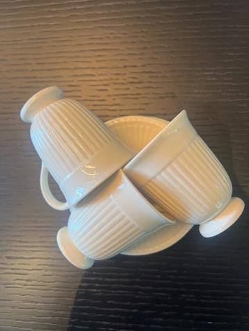 Wedgewood Edme 3 koffiekopjes met schotel  beschikbaar voor biedingen