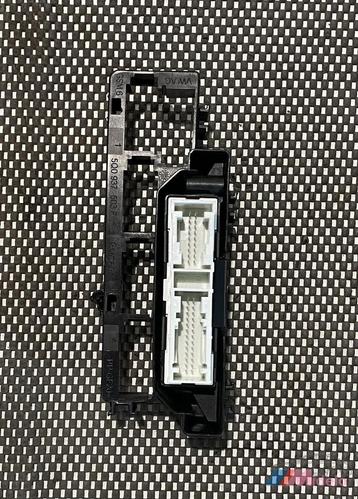VW TIGUAN RELAIS HOUDER 5Q0937503F beschikbaar voor biedingen