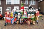 Kleurrijke loopgroep 20 personen, Ophalen, Zo goed als nieuw, Maat 34 (XS) of kleiner