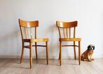 Set houten vintage cafe stoelen. Twee retro stoeltjes, Ophalen, Twee, O, Bruin