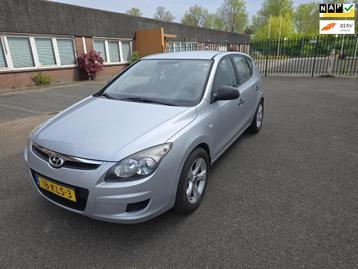 Hyundai I30 1.4i Active Airco Boekjes Nap Lage kilometers beschikbaar voor biedingen