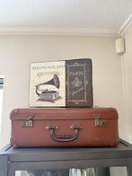 Gave brocante koffers ter decoratie, Ophalen