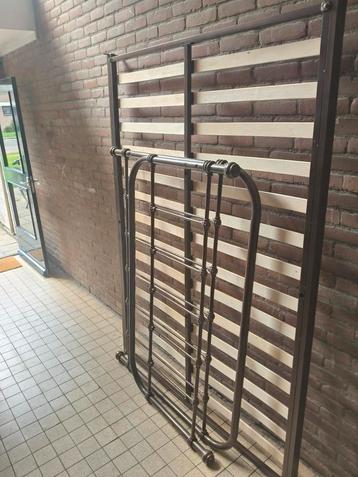 Spijlenbed 140x200 - Direct op te halen! beschikbaar voor biedingen