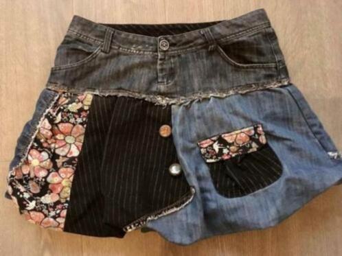 DESIGUAL Heel mooi en bijzonder ballon spijker rokje , mt 38, Kleding | Dames, Rokken, Zo goed als nieuw, Maat 38/40 (M), Blauw