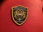 Badge van Diplomattieke Beveiliging met klittenband, Verzamelen, Ophalen of Verzenden, Marechaussee, Nederland, Embleem of Badge