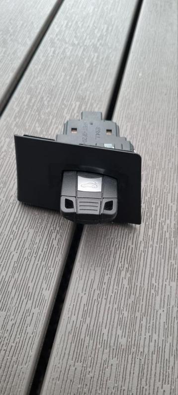 CONTACTSLOT+AFSTANDSBEDIENING  BMW E90 E91 E92 E93  beschikbaar voor biedingen