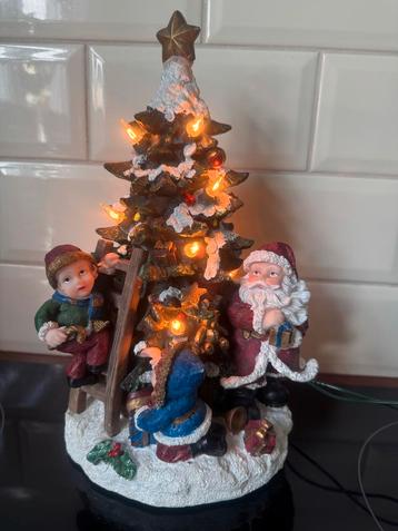 Kerstboom van steen beschikbaar voor biedingen